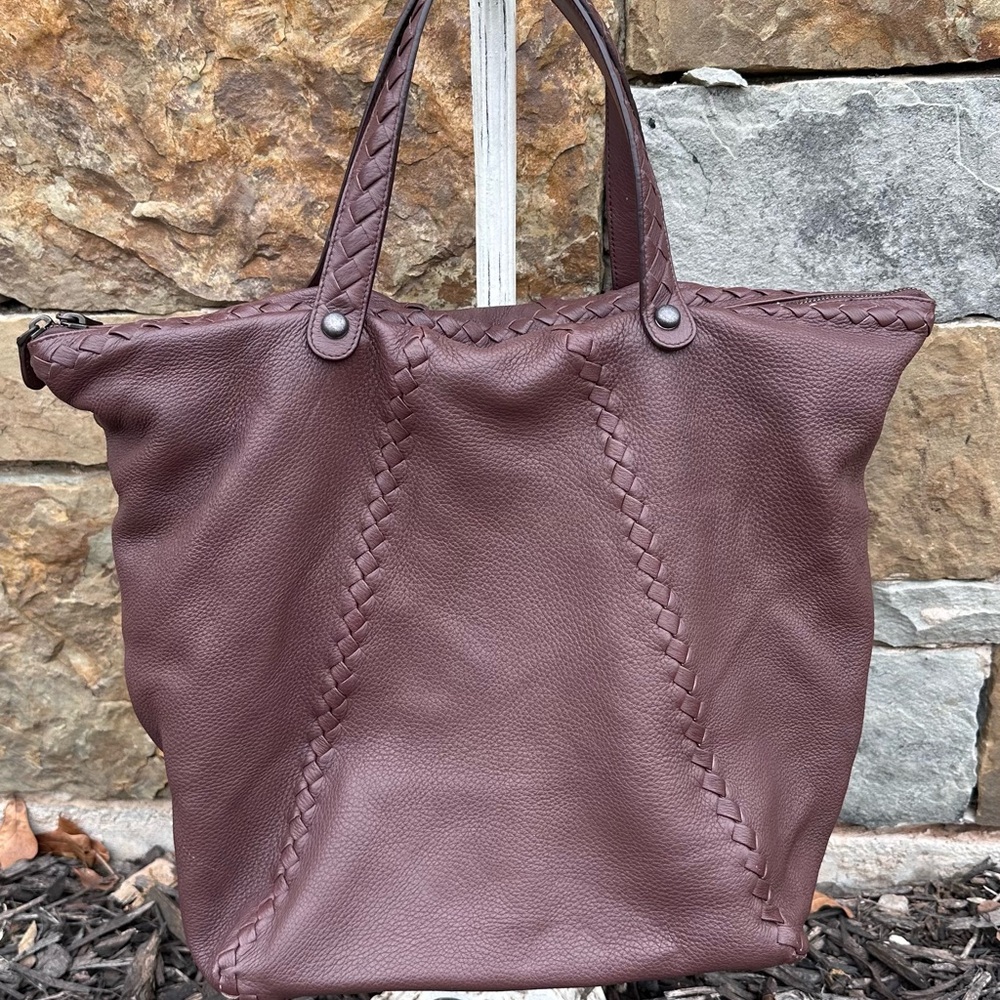 Authentic Bottege Veneta Cervo Leather Tote